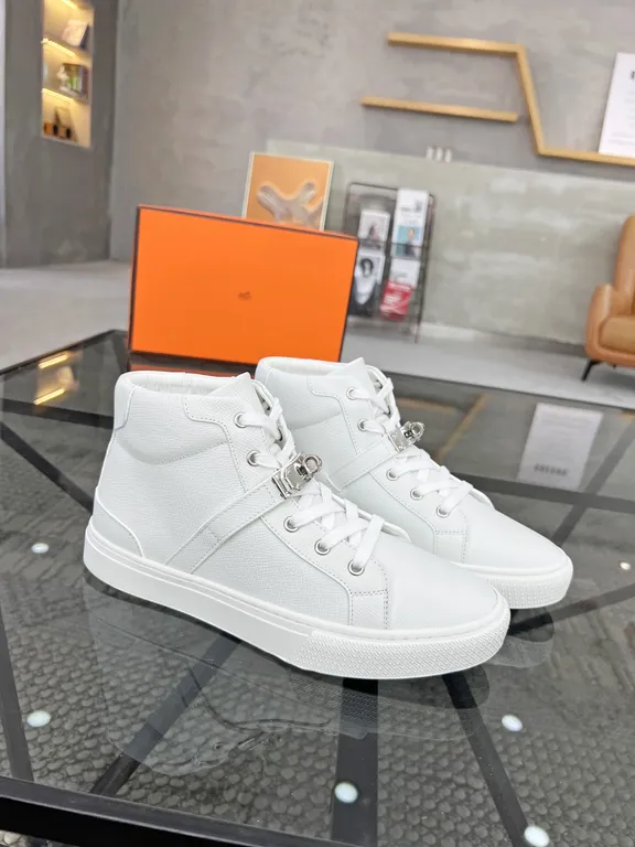 Hermes Shoe 